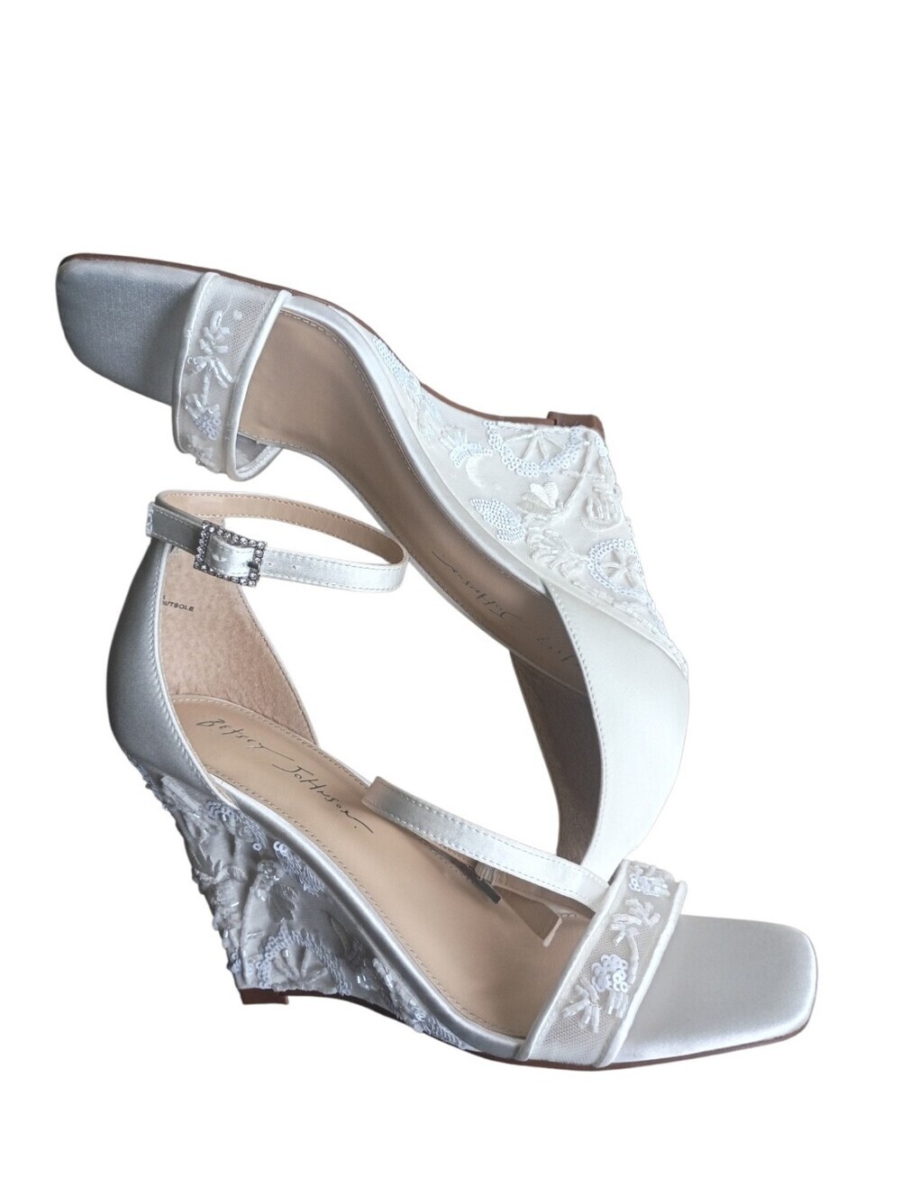 Betsy Johnson Wedding Wedges Size 8M - Picture 2 of 9